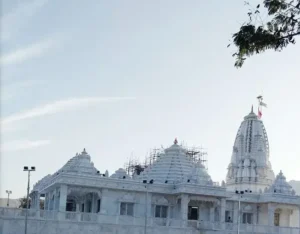 Shree Brahmeshwar Parshwanath Swarna Jain Mandir, chitoor