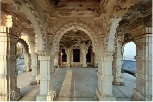 Shree Brahmeshwar Parshwanath Swarna Jain Mandir